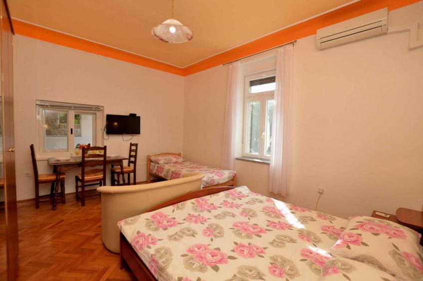 Holiday apartment with terrace and grill, by the sea - BF-48NNR - foto 18
