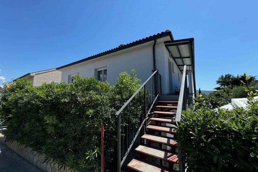 Holiday apartment Apartment Goldie 1° in town Krk near the center with air conditioning and Wi-Fi - BF-XZBMC - foto 4