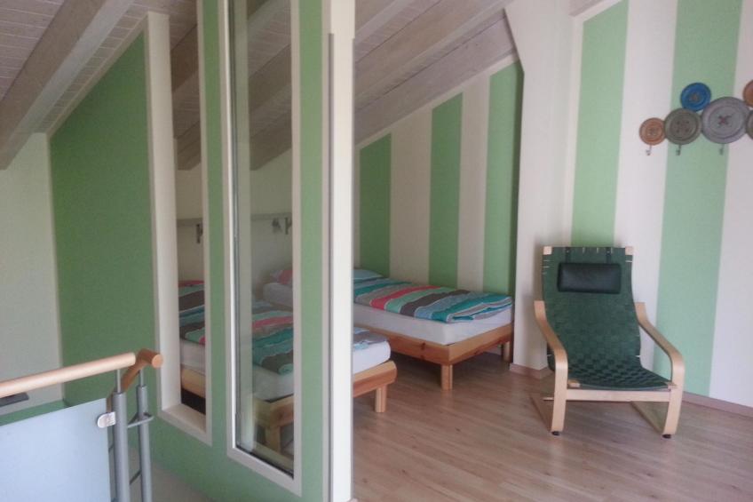 Moderne Maisonette-Wohnung mit Terrasse - foto 9