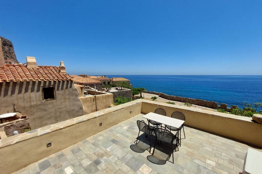 "Goulas" mit Blick auf das Wasser - foto 2