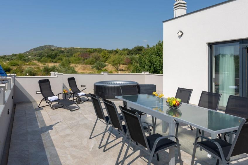 Villa Infinity - Six Bedroom Villa with Swimming Pool and Hot Tube - foto 39