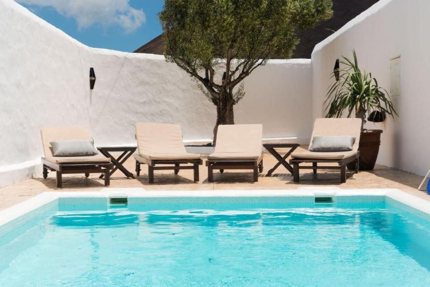 Bauernhaus mit großem Garten und beheiztem Pool