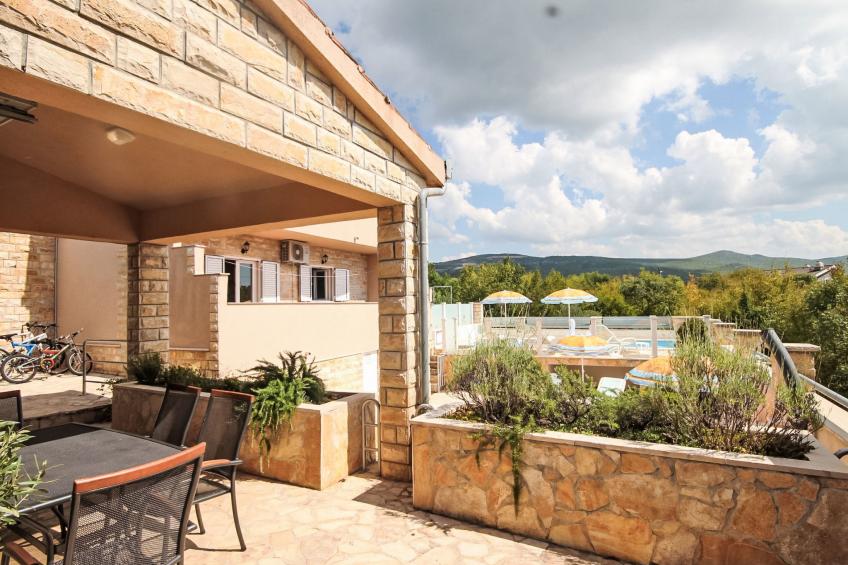 für 8 Personen mit privatem Swimmingpool im Hinterland von Split - foto 6
