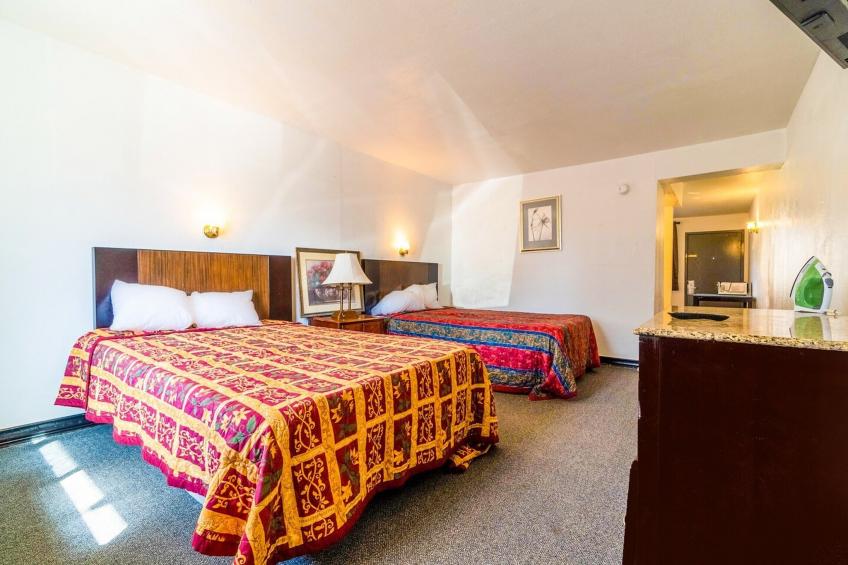 US_CHI002_1 King Bed & 2 Full Bed - foto 19