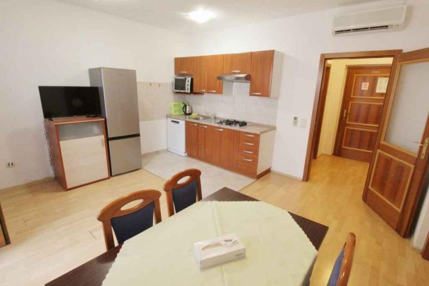 Vakantiewoning met airconditioning en balkon - VW-WY7XP - foto 12