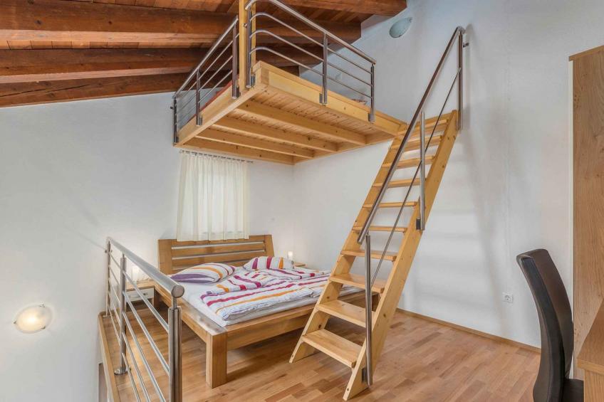 Holiday apartment mit Terrasse und Pool - BF-CZ2M8 - foto 24