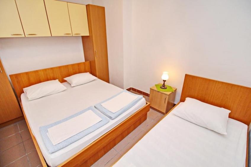 Apartments Neven - Two Bedroom Apartment with Terrace and Partial Sea View (A1) - foto 7