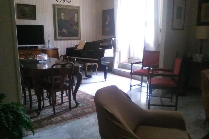 Nahe Rom mit Terrasse und einem Flügel - foto 2