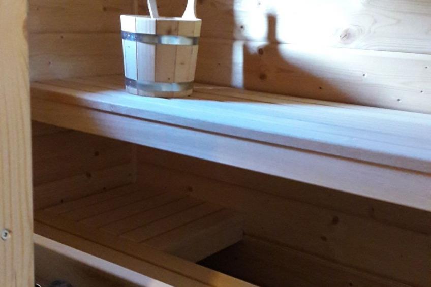 Gemütliche Bergehütte für acht Personen mit Outdoor-Badefass und Sauna - foto 17