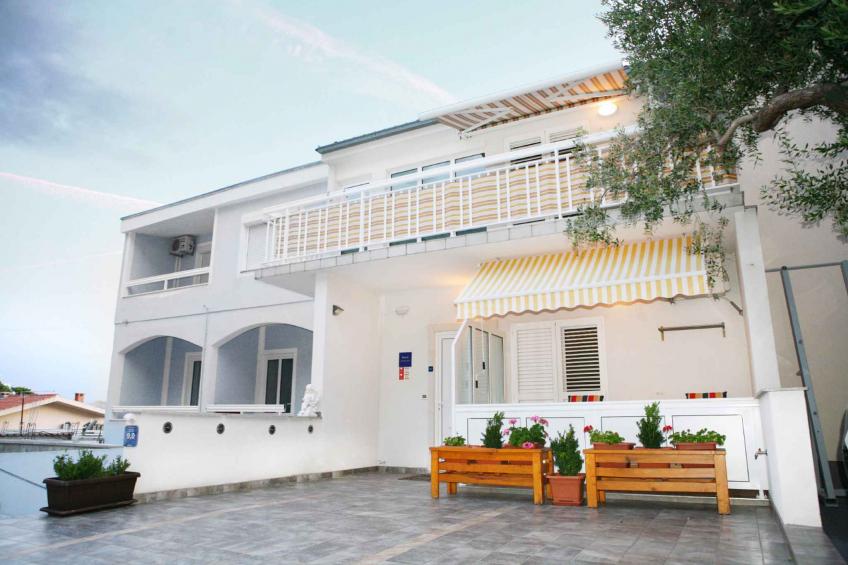 Vakantiewoning met balkon en zeezicht - VW-2YKH - foto 2