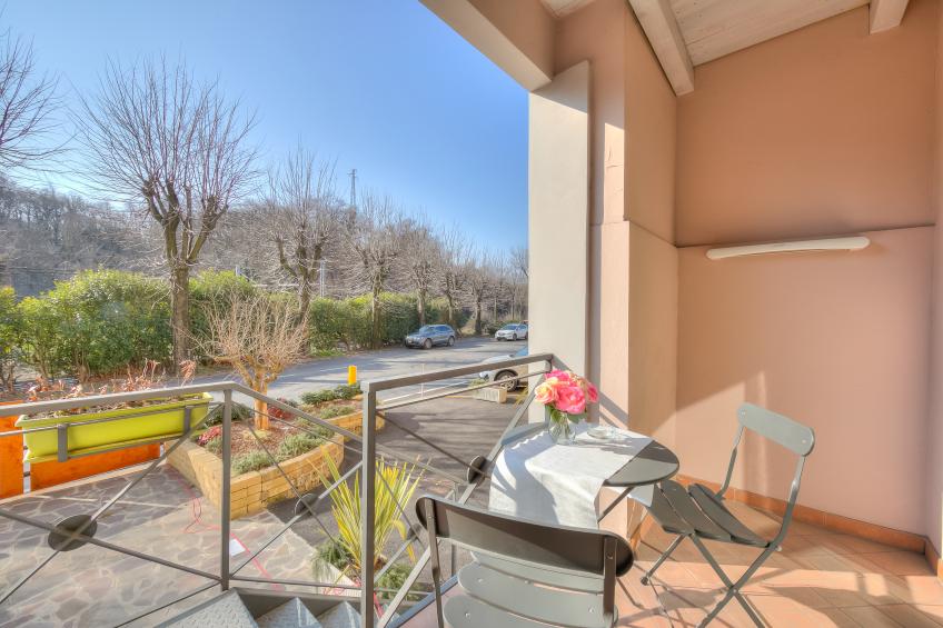 Yellow Apartment Desenzano With Smart TV - foto 10