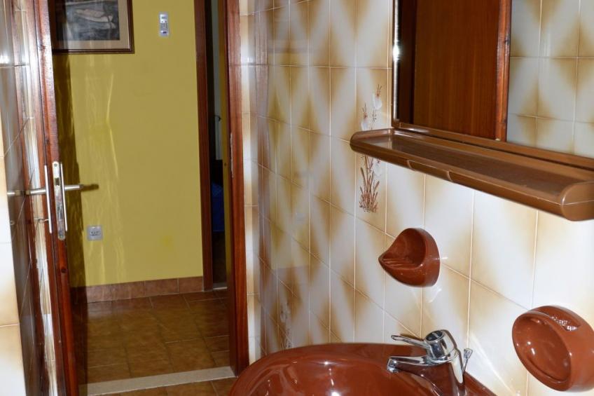 Schöne Wohnung in Poljica mit privatem Parkplatz - foto 32