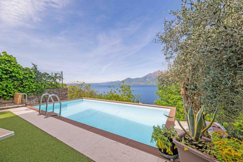 Privater Pool und herrlicher Seeblick - foto 9