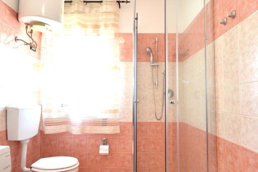 Chalet mit privatem Pool 8 Plätze klimatisiert Parkplatz bbq - foto 40