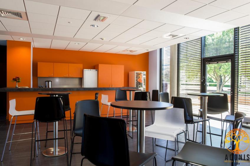 Adonis Dijon single studio - foto 16