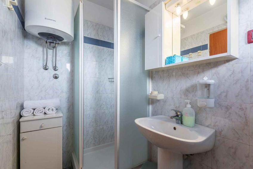 Studio mit Balkon - BF-YJ74C - foto 8