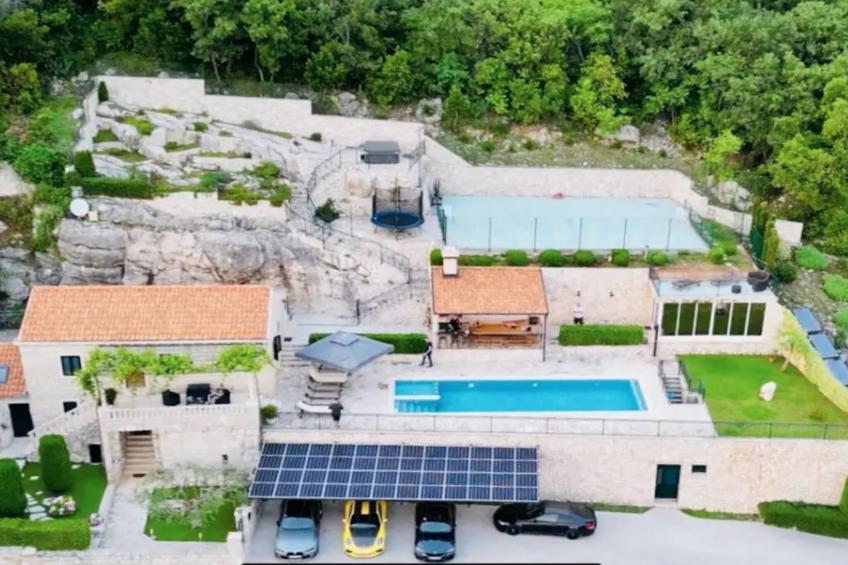 Villa Falcon Rook - Four-Bedroom Villa with Terrace and Swimming Pool - foto 63