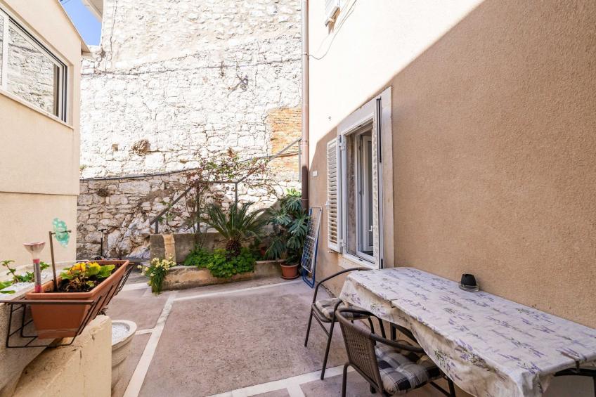 Apartment Family Tokić - One Bedroom Apartment with Terrace - foto 21