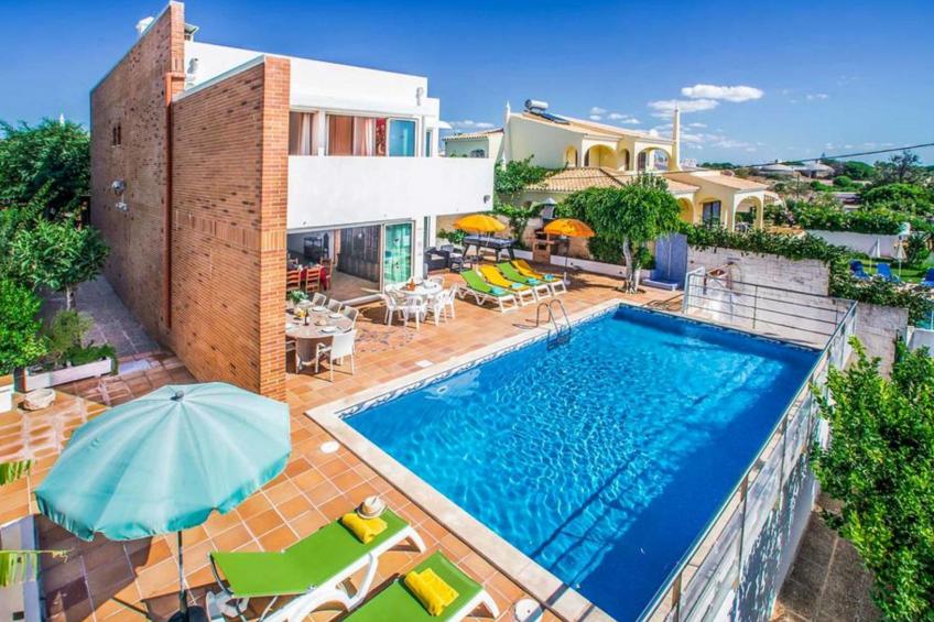 Chalet "Villa Oceano" mit privatem Pool