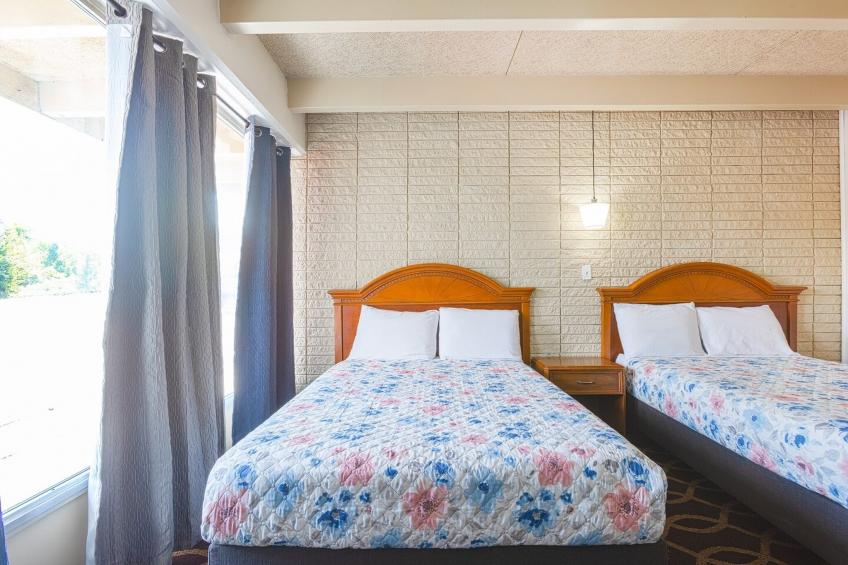 2 Queen Beds Non-Smoking - foto 7