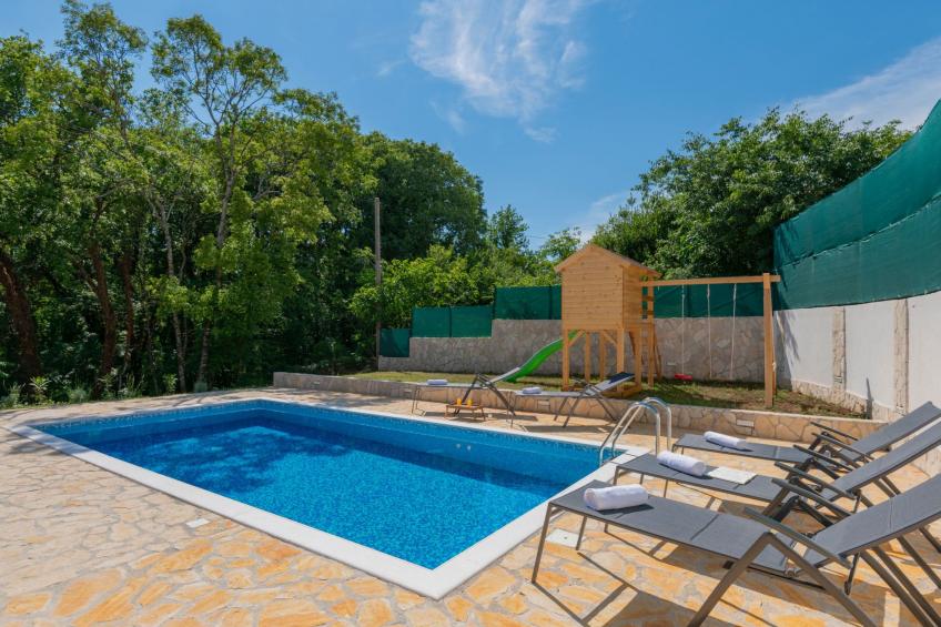 Haus in Grubine mit Außenpool - foto 2