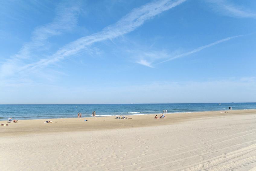 Luxuriöse Wohnung mit 1 Schlafzimmer, Balkon und Pool - foto 23