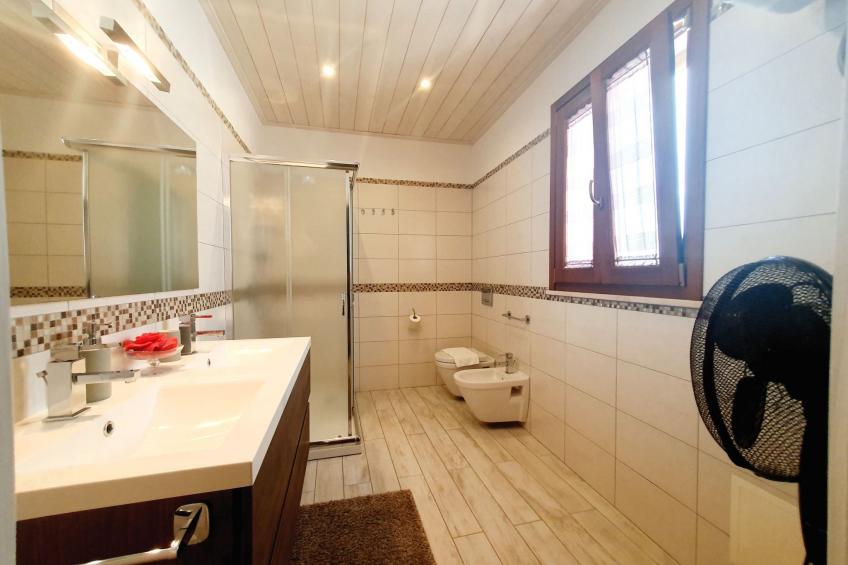 Elegantes Haus in der Nähe des Zentrums - foto 21