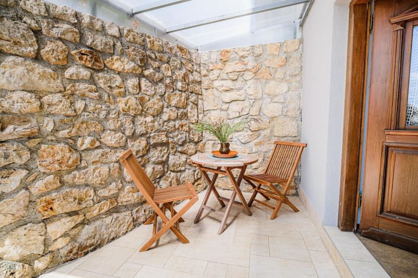 Hidden Authentic Haven Apartments - One Bedroom Apartment with Terrace - foto 20