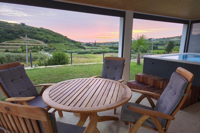 Portoroz Apartment with Sea View and Hot-Tub - One Bedroom Apartment with Sea View and Terrace - foto 14