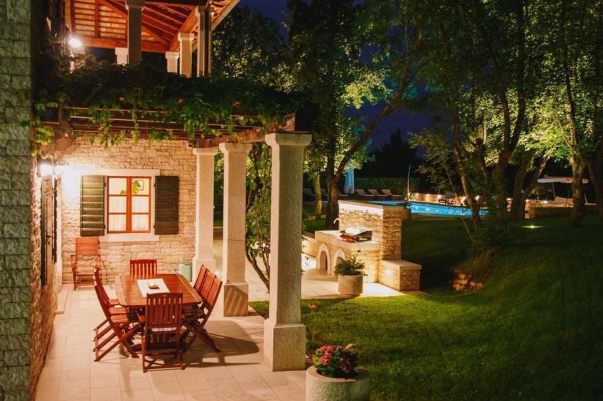 Luxusvilla mit Garten und Pool sowie herrlicher Aussicht - foto 20