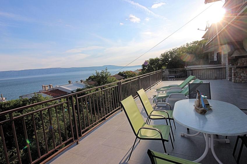 Wunderschönes Ferienhaus in Povile mit Garten, Terrasse und Grill und Meerblick