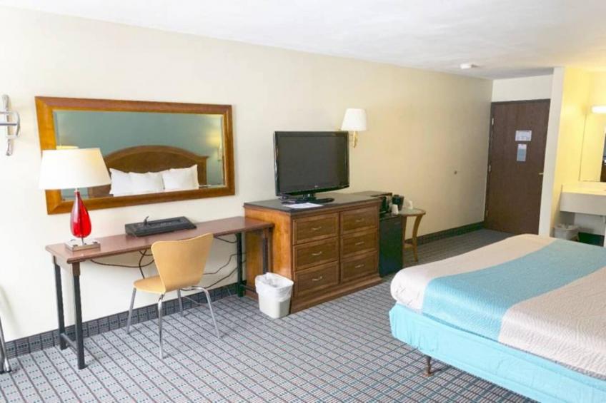 1 King Bed  Non-Smoking - foto 8