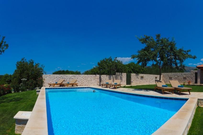 Villa "Antonija" mit Garten, Grill und Terrasse - foto 17