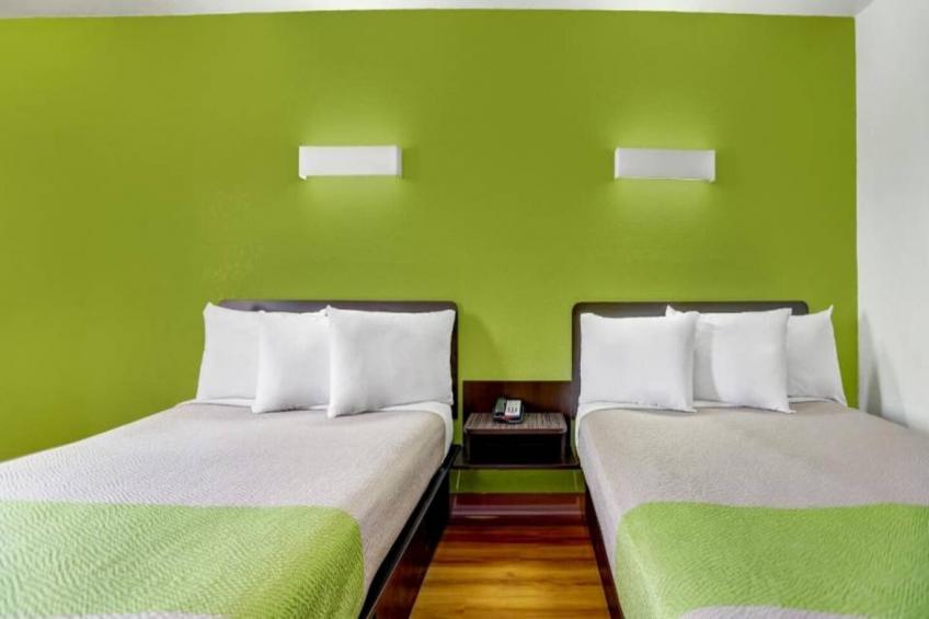 2 Queen Beds  Non-Smoking Micfridge - foto 9