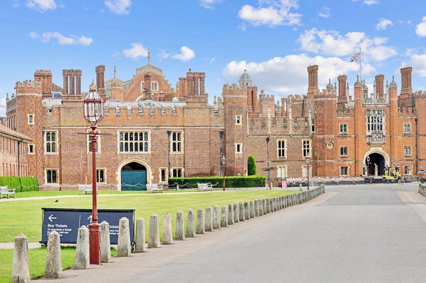Palace Gate, Hampton Court - foto 29