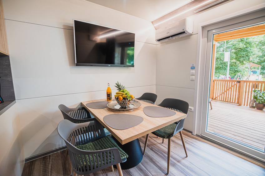 Lake Serenity Premium Mobile Homes with Thermal Riviera Tickets - Three Bedroom Mobile Home 15\/024 - foto 6