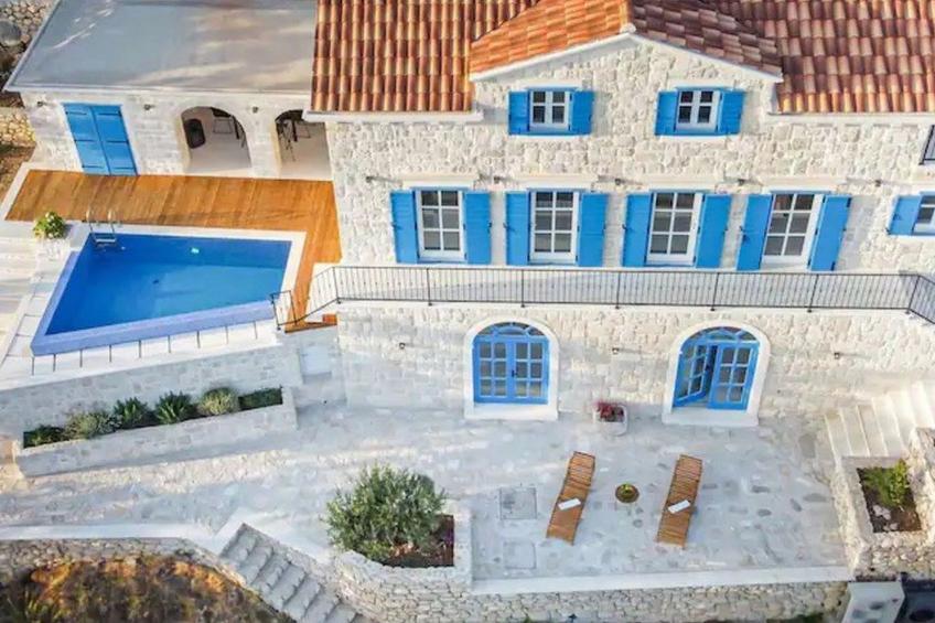 Incredibly beautiful Stone House Villa Lota