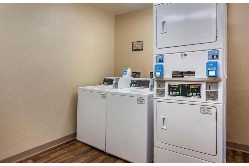 2 Full Beds | Non-Smoking, Kitchen - foto 26