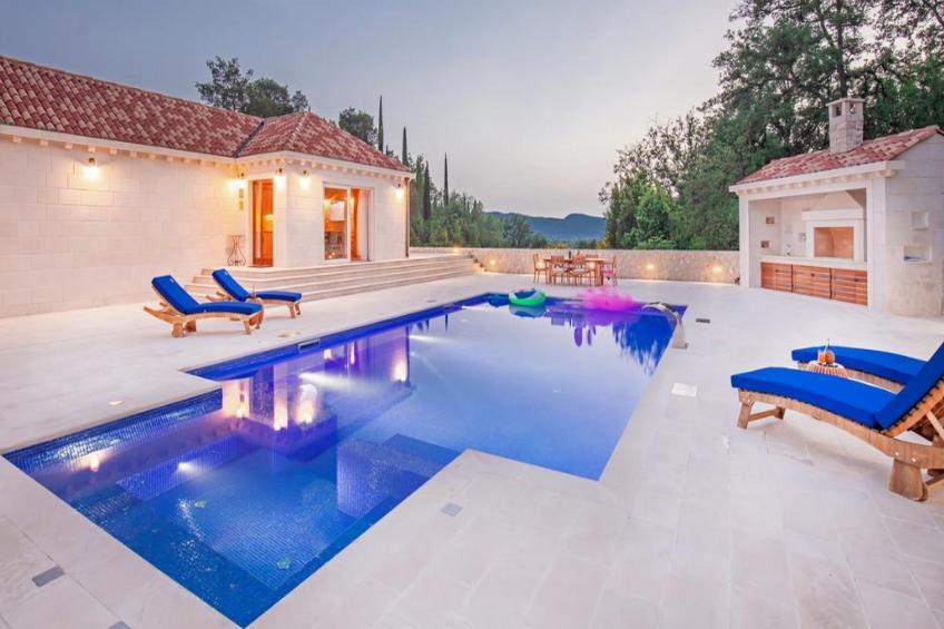 Villa Doline-Two Bedroom Villa with Swimming Pool