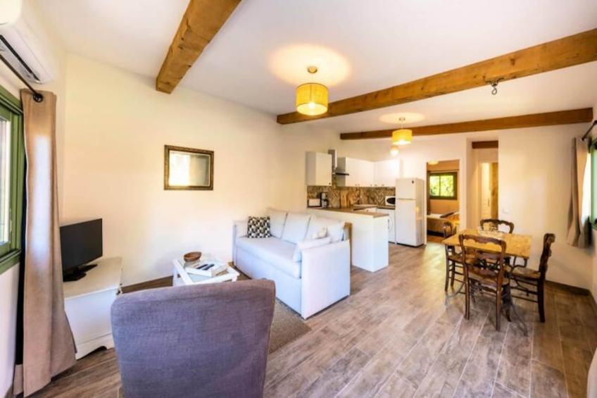 06bv2 : Joli Cottage Au Calme Avec Piscine - foto 8