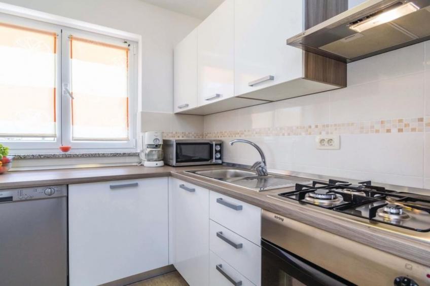 Cozy One Bedroom Apartment with Terrace - One Bedroom Apartment - foto 2