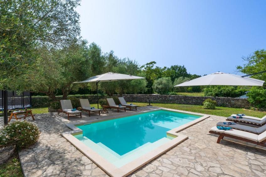 Villa mit privatem Pool und großem Garten - foto 7