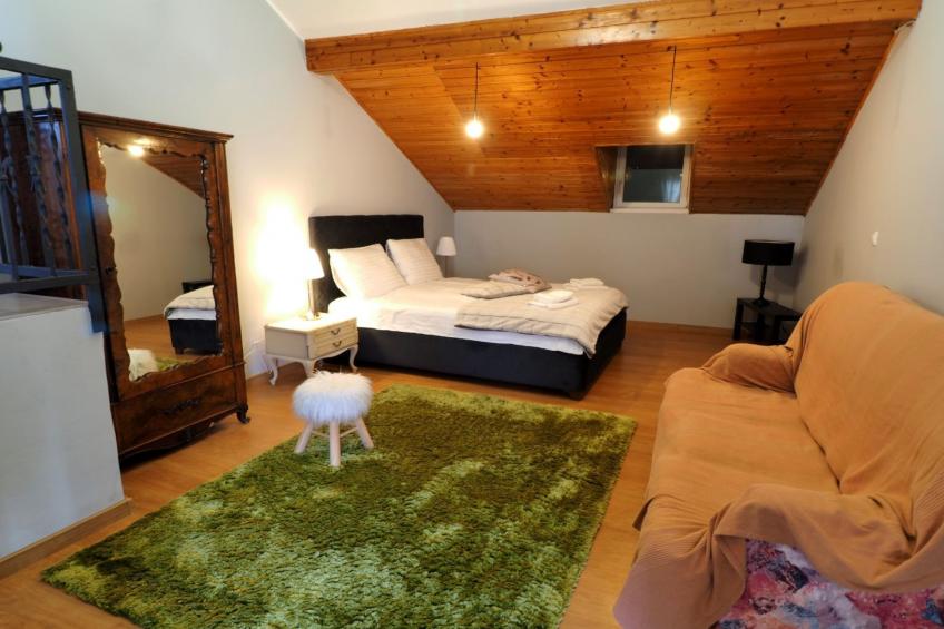 Apartments & Rooms Latin - Two Bedroom Apartment with  Balcony and Garden View - foto 15