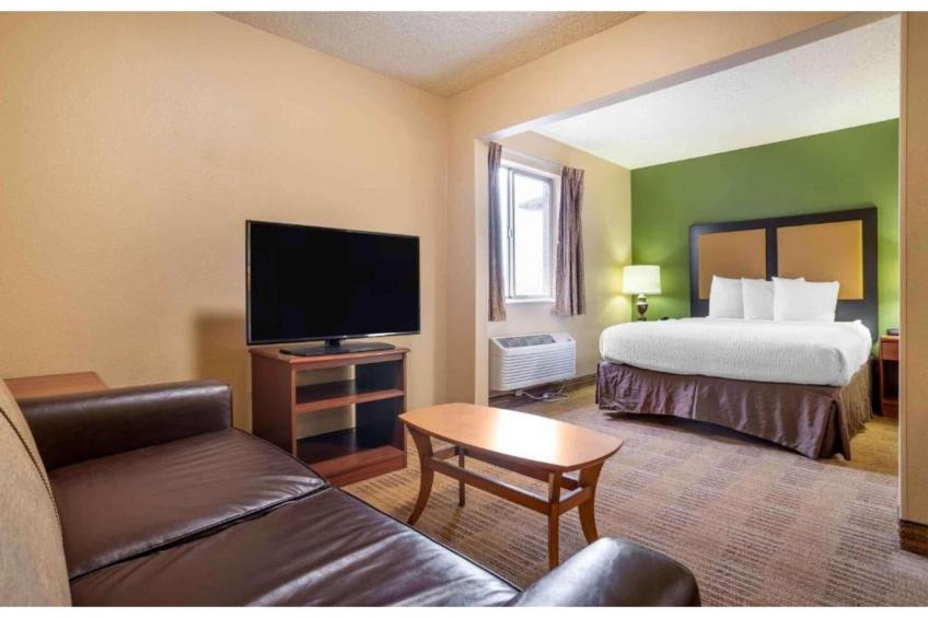 1 Queen Bed | Non-Smoking, Kitchen - foto 41