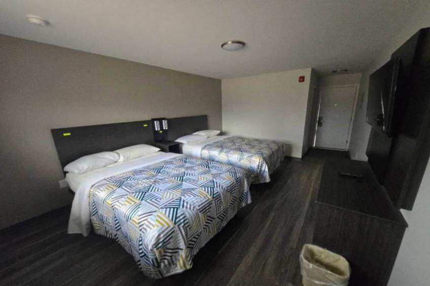 2 Full Beds  Non-Smoking - foto 11