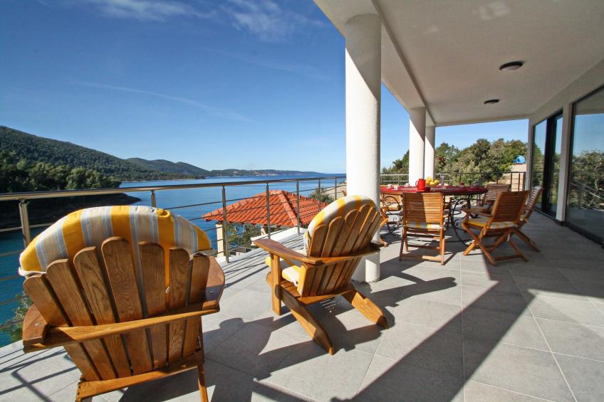 Beachfront Luxury Villa with Private Pool and Stunning Sea Views - foto 30