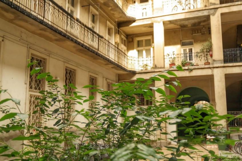 Moderne Ferienwohnung in Ujlipotvaros mit Garten