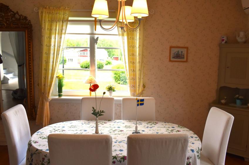 Typisch schwedisches Ferienhaus mit Garten - foto 9