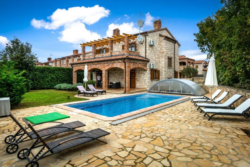 Villa Wish mit beheiztem Pool