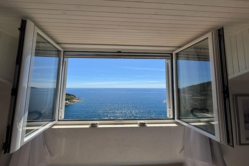 Indy's Beach Apartments -Two Bedroom Apartment with Balcony and Sea View - foto 34